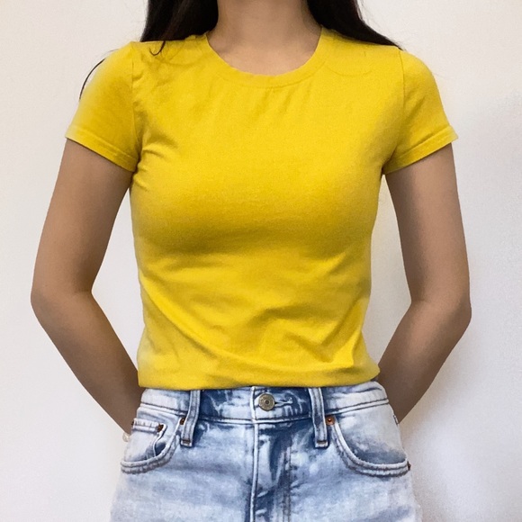 TNA Aritiza yellow baby t shirt - Picture 2 of 2